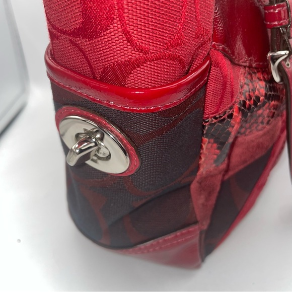 (1457) Beautiful RED Coach handbag purse - Picture 5 of 13